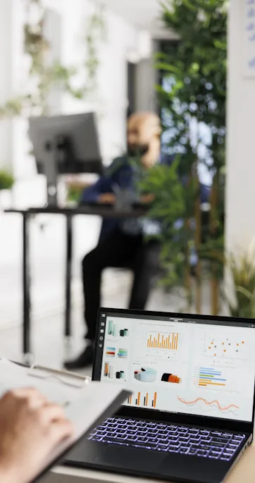 CRM Automatisierung Workflows Reporting und Datenprozesse
